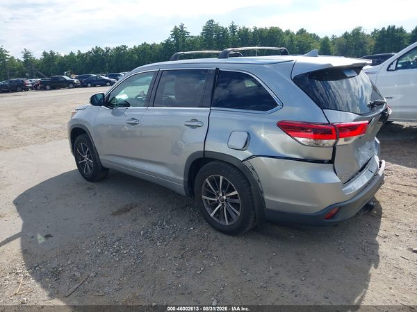 2017 TOYOTA HIGHLANDER XLE