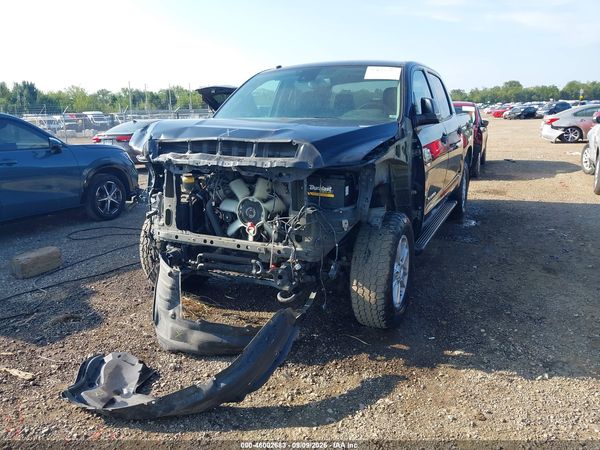 2019 TOYOTA TUNDRA SR5 5.7L V8
