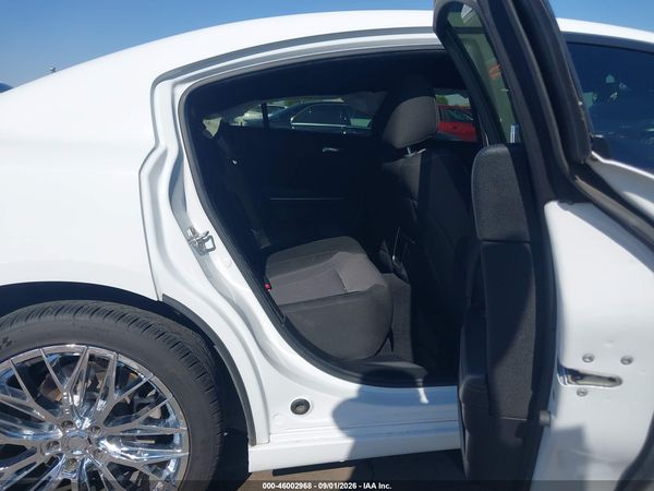 2022 DODGE CHARGER SXT RWD — I8