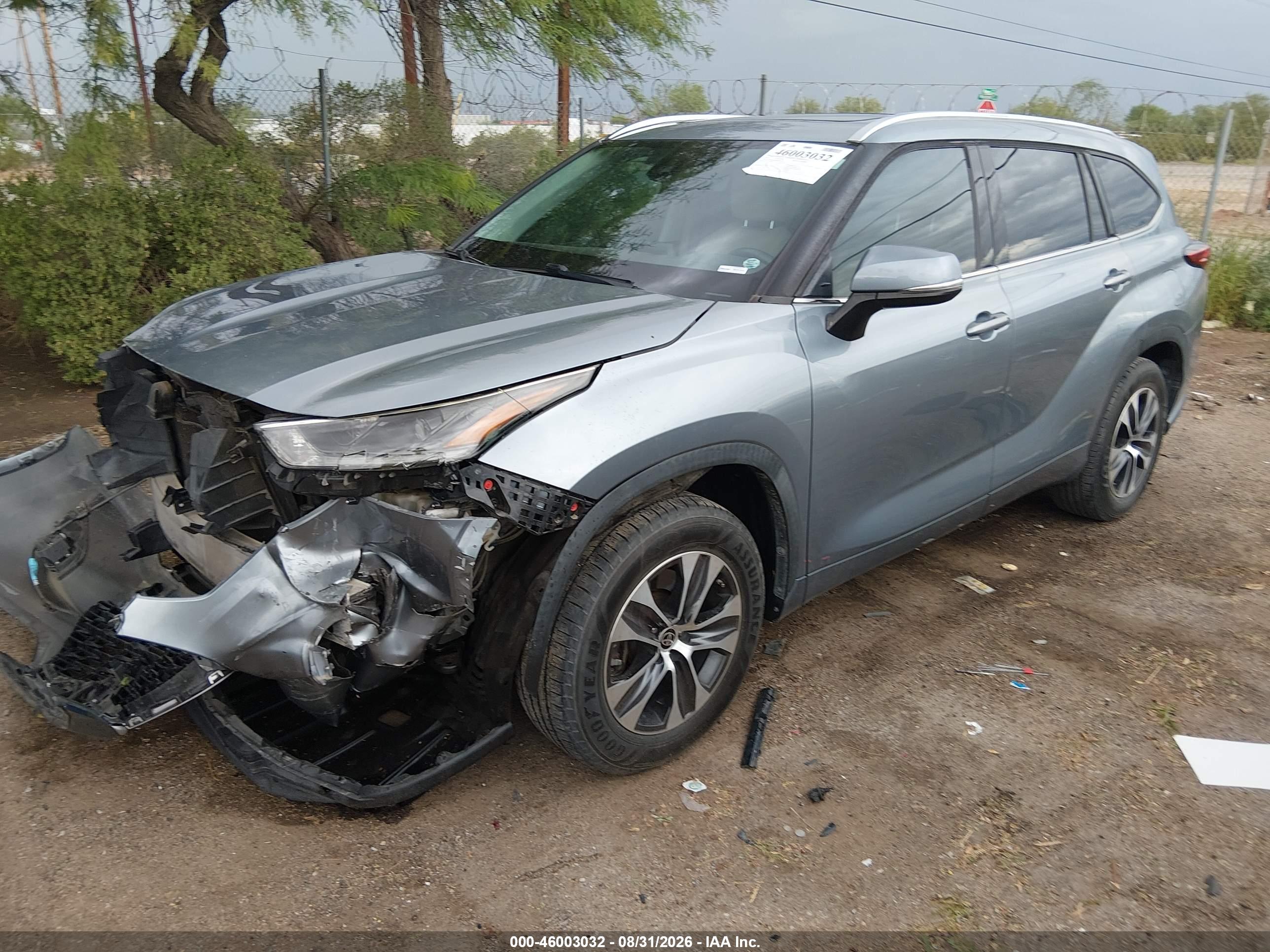 2021 TOYOTA HIGHLANDER XLE — I2