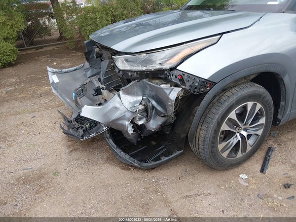 2021 TOYOTA HIGHLANDER XLE — I6