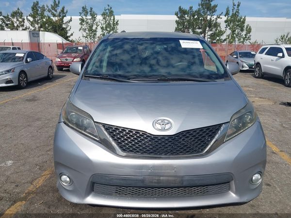 2017 TOYOTA SIENNA SE 8 PASSENGER