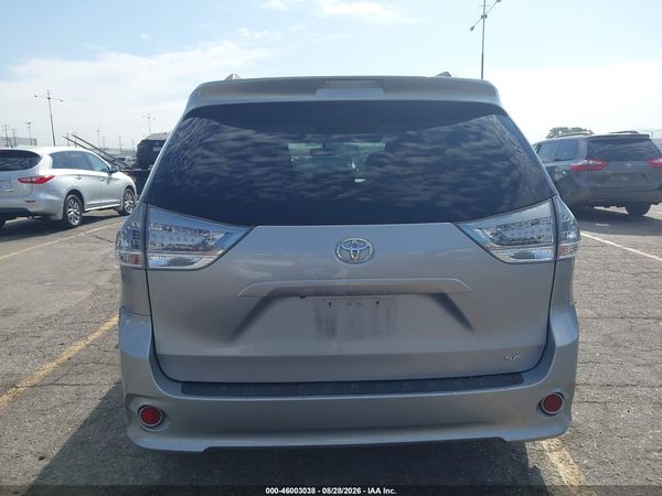 2017 TOYOTA SIENNA SE 8 PASSENGER
