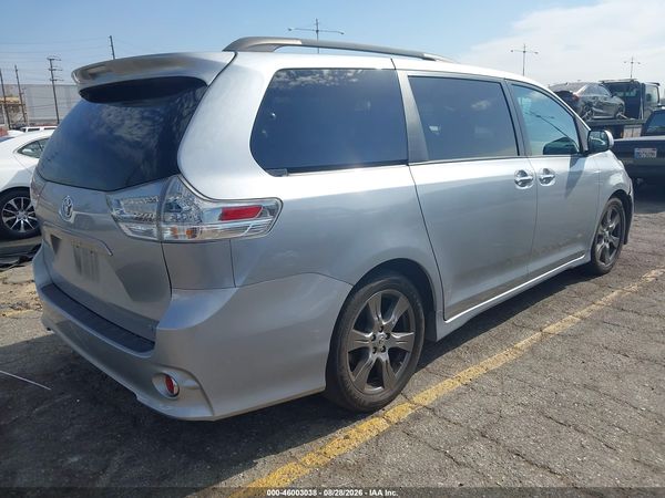 2017 TOYOTA SIENNA SE 8 PASSENGER