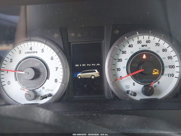 2017 TOYOTA SIENNA SE 8 PASSENGER