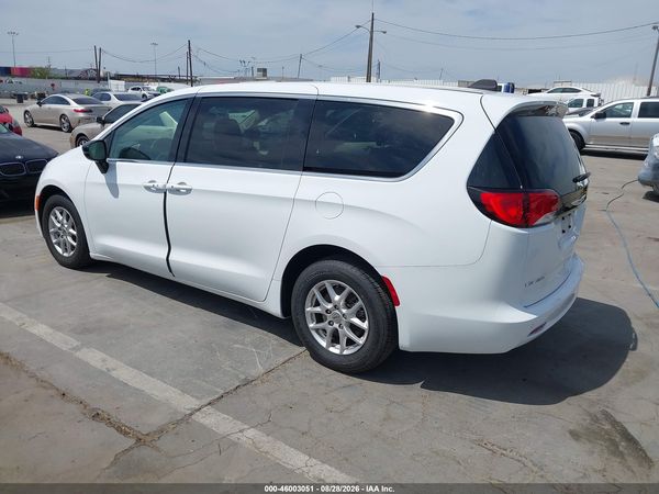 2024 CHRYSLER VOYAGER LX