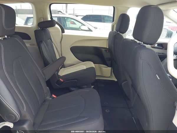 2024 CHRYSLER VOYAGER LX