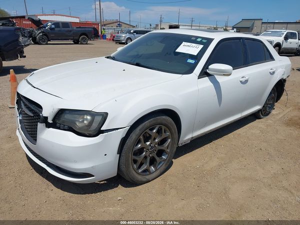 2015 CHRYSLER 300 — I2