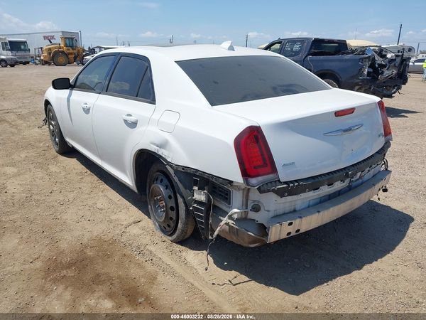 2015 CHRYSLER 300 300S — I3