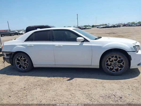 2015 CHRYSLER 300 300S — I116