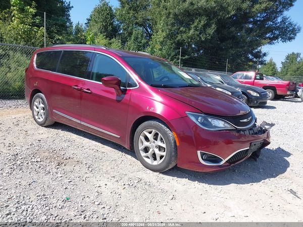 2017 CHRYSLER PACIFICA TOURING-L — I1