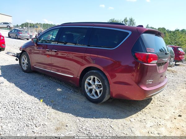 2017 CHRYSLER PACIFICA TOURING-L — I3
