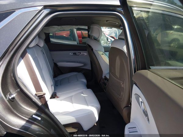 2026 GENESIS GV70 2.5T ADVANCED — I8