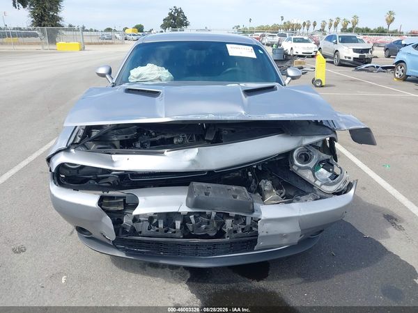 2016 DODGE CHALLENGER SXT — I115