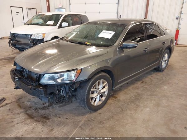 2017 VOLKSWAGEN PASSAT — I2