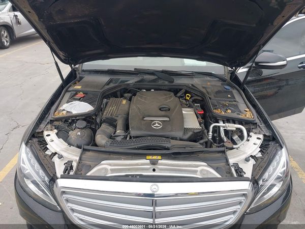 2015 MERCEDES-BENZ C 300 LUXURY 4MATIC — I10