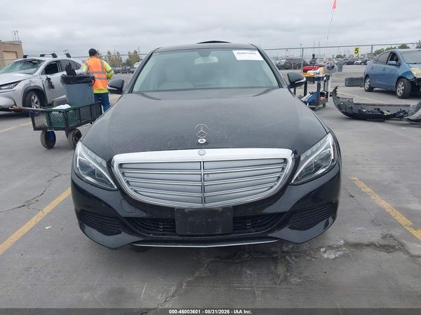 2015 MERCEDES-BENZ C 300 LUXURY 4MATIC — I115
