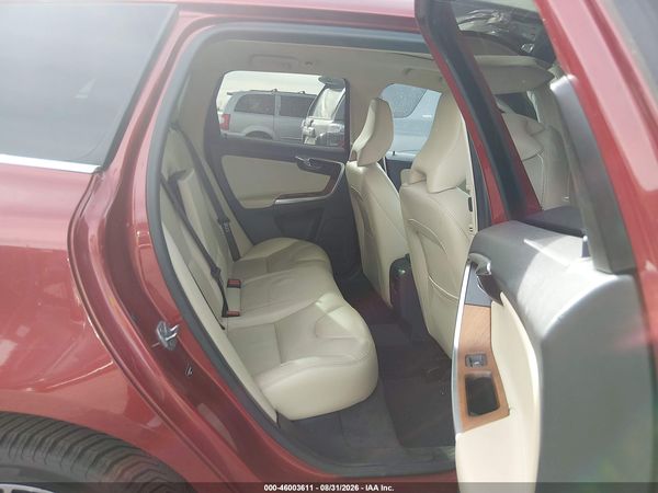 2017 VOLVO XC60 T6 INSCRIPTION — I8