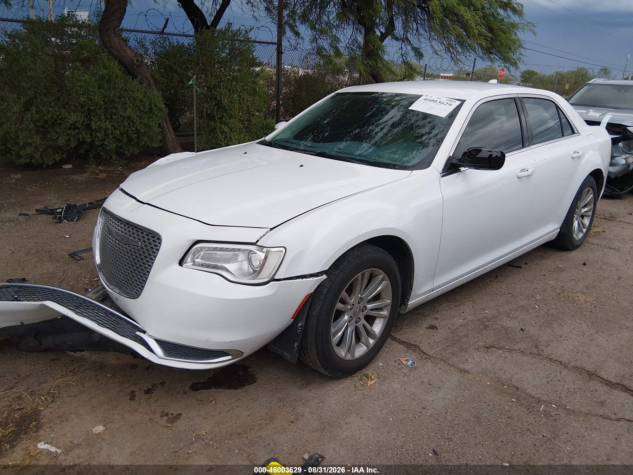 2015 CHRYSLER 300 LIMITED — I2