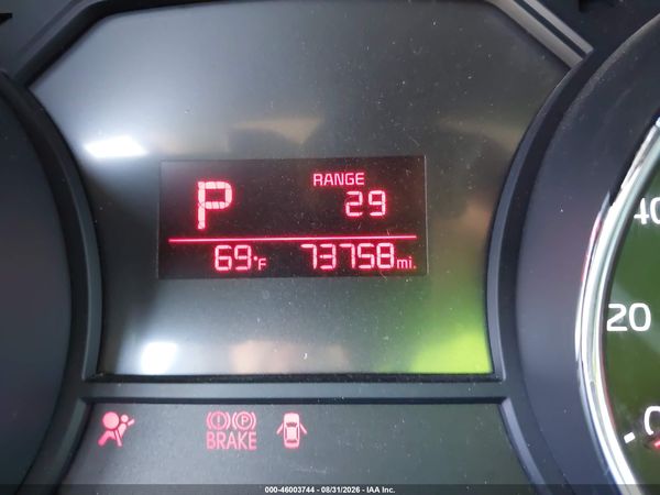 2016 KIA SEDONA LX