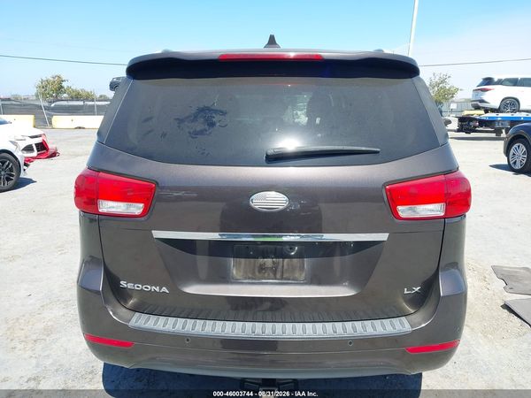 2016 KIA SEDONA LX