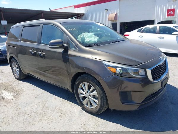 2016 KIA SEDONA LX