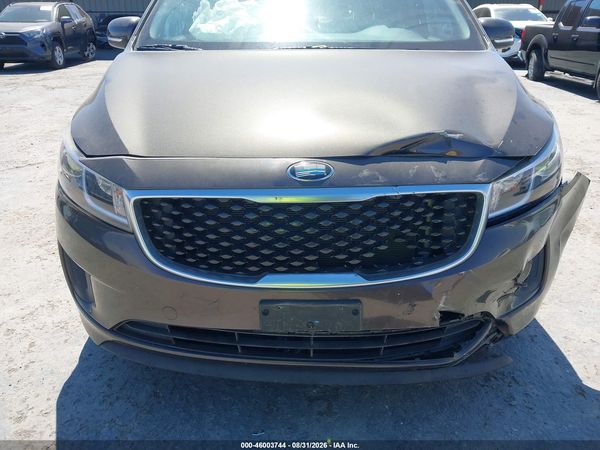 2016 KIA SEDONA LX