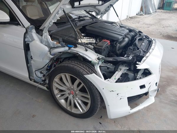 2019 JAGUAR XF 30T PRESTIGE — I6