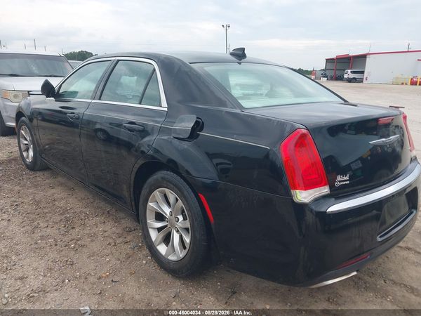 2015 CHRYSLER 300 LIMITED — I3