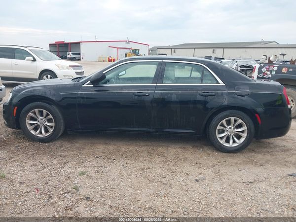 2015 CHRYSLER 300 LIMITED — I117