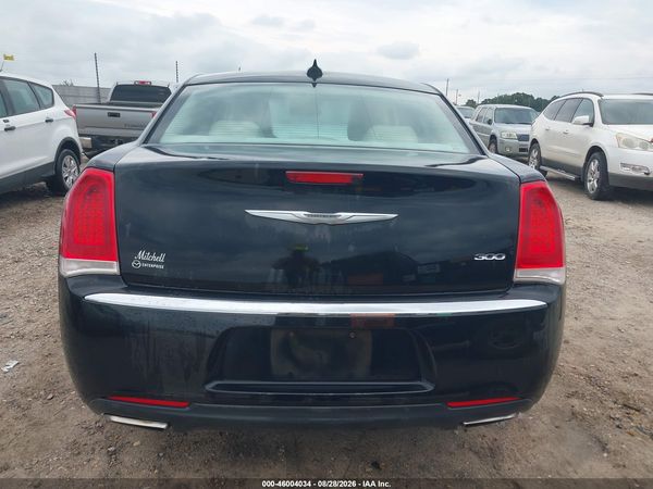 2015 CHRYSLER 300 LIMITED — I119
