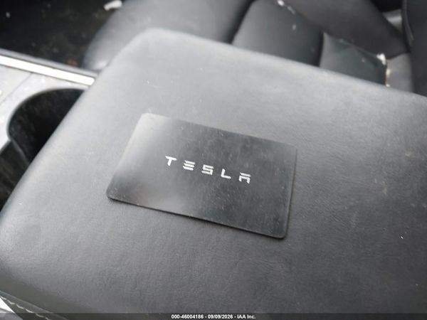 2022 TESLA MODEL 3 — I11