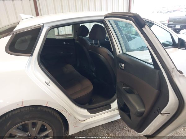 2019 KIA OPTIMA LX — I8