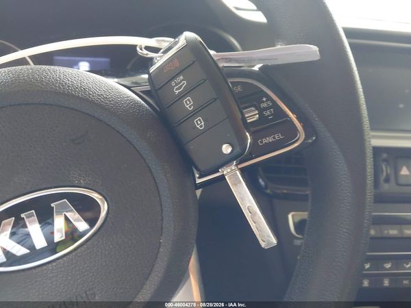 2019 KIA OPTIMA LX — I11