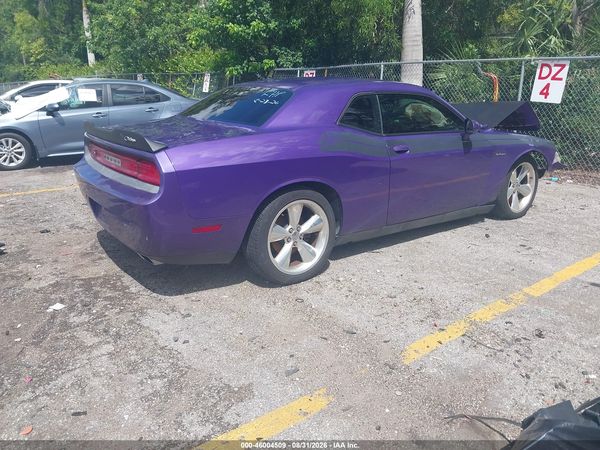 2013 DODGE CHALLENGER R/T CLASSIC — I4