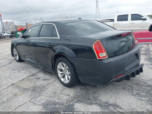 2012 CHRYSLER 300 LIMITED — I3