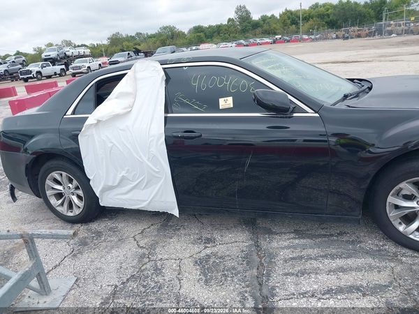 2012 CHRYSLER 300 LIMITED — I116