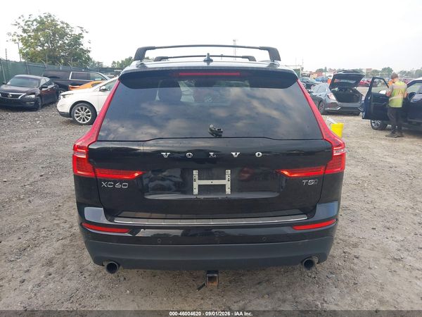 2018 VOLVO XC60 T5 MOMENTUM