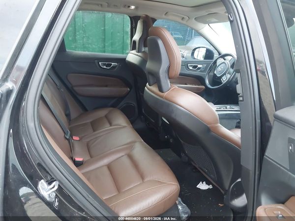 2018 VOLVO XC60 T5 MOMENTUM