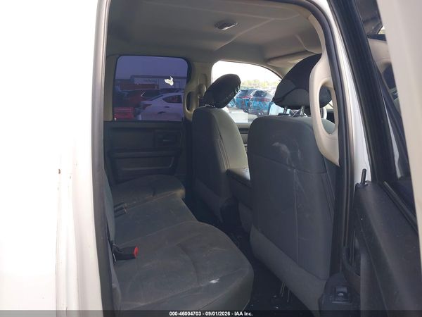2018 RAM 1500 EXPRESS  4X4 6'4 BOX — I8