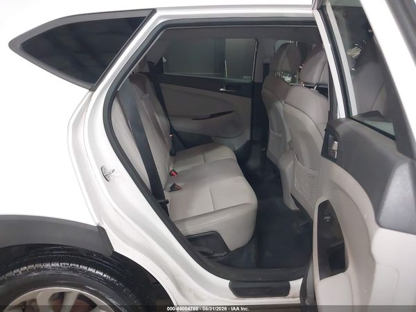2018 HYUNDAI TUCSON SE
