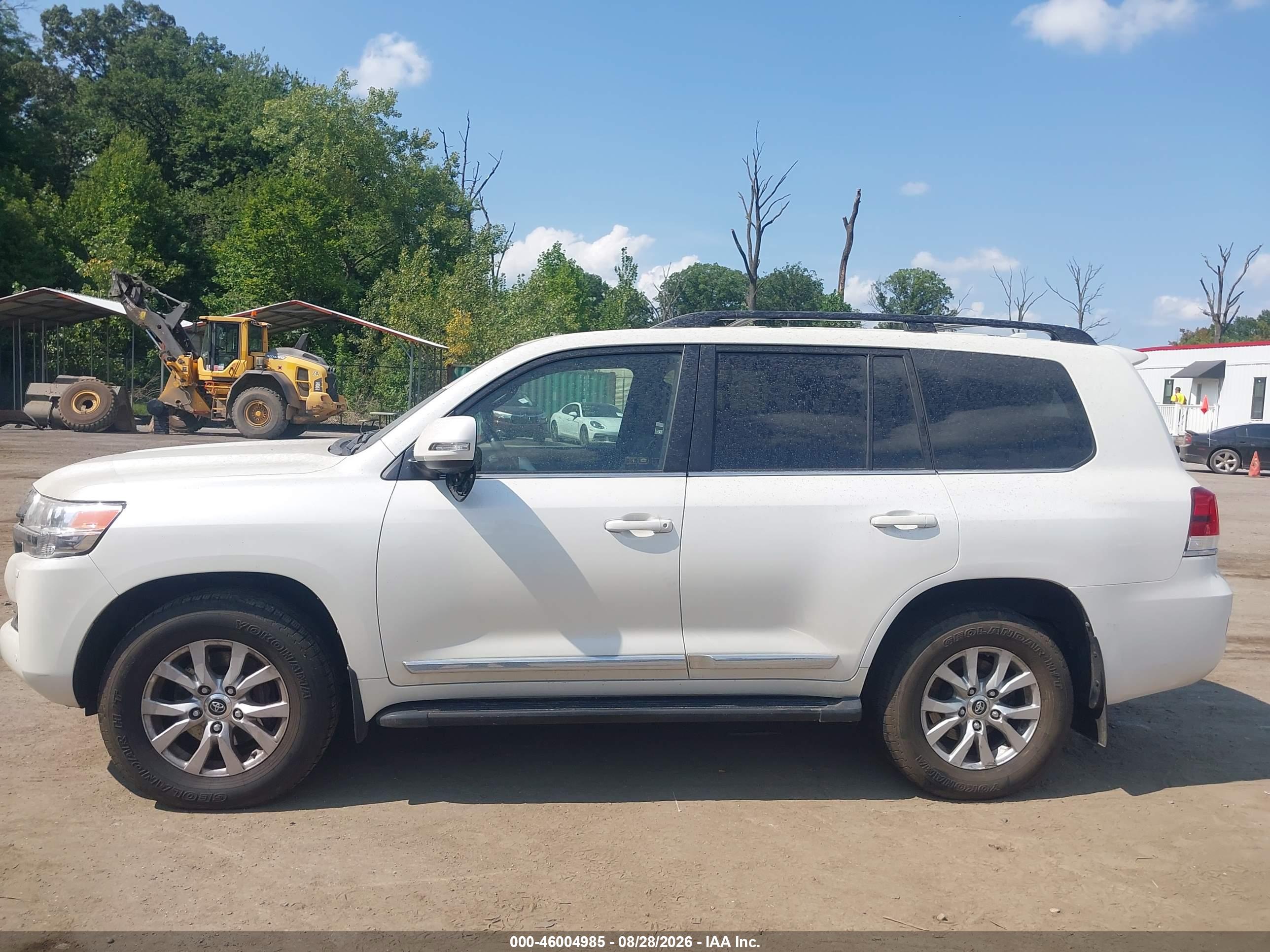 2019 TOYOTA LAND CRUISER V8