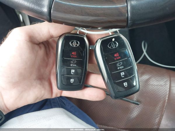 2019 TOYOTA LAND CRUISER V8