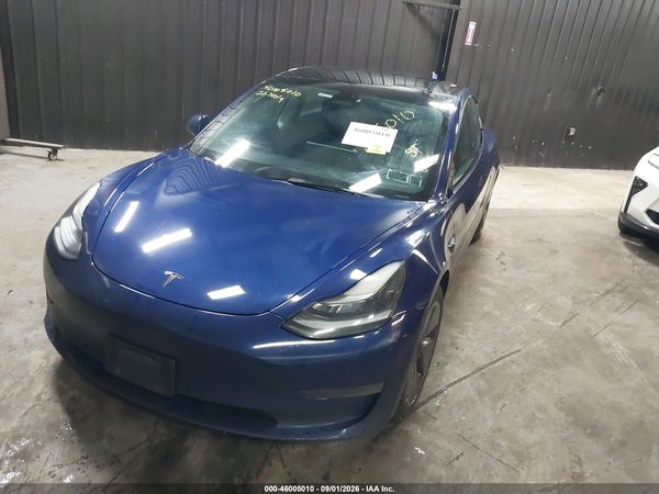 2022 TESLA MODEL 3 — I2