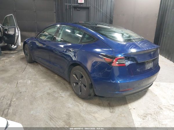 2022 TESLA MODEL 3 REAR-WHEEL DRIVE — I3