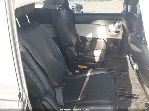 2023 KIA CARNIVAL MPV LX SEAT PACKAGE — I8