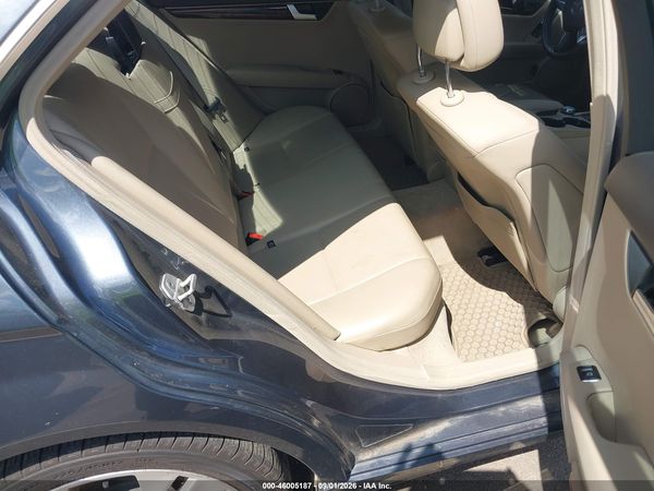 2014 MERCEDES-BENZ C 250 LUXURY — I8