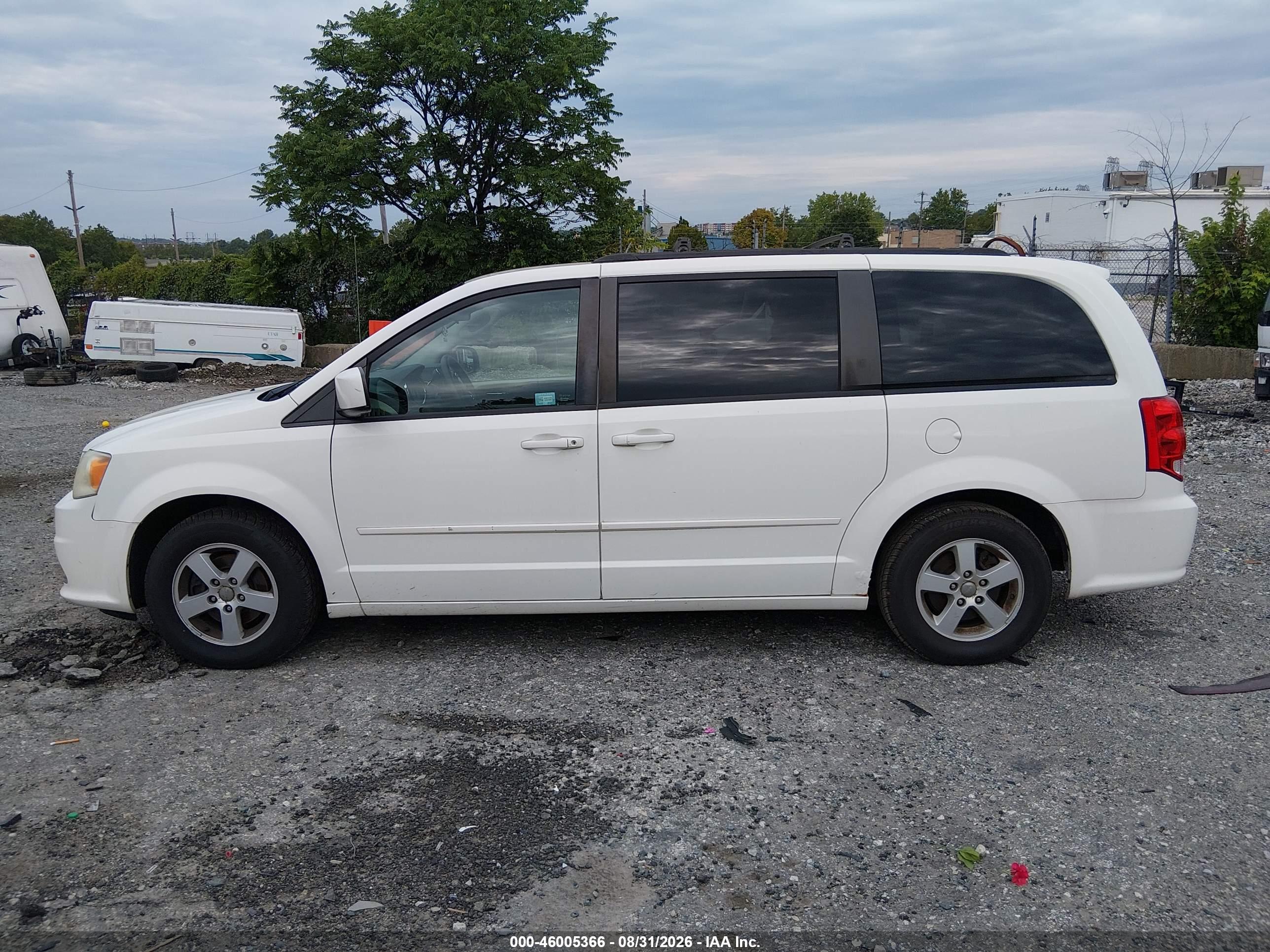 2013 DODGE GRAND CARAVAN SXT