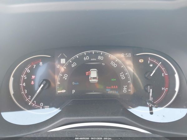 2024 TOYOTA RAV4 XLE — I7