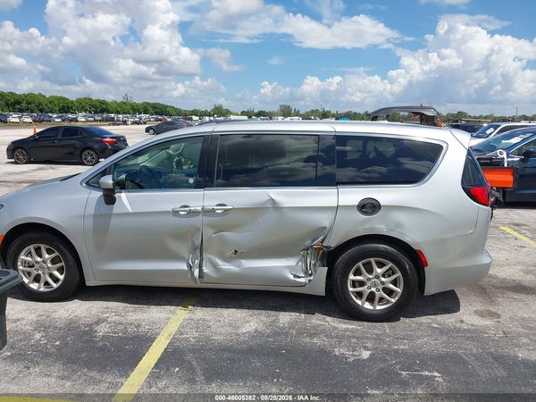 2023 CHRYSLER VOYAGER